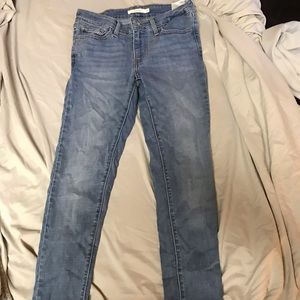 Levi’s 711 skinny jeans